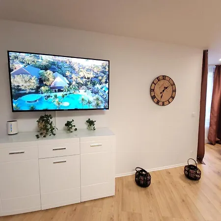2-zimmer Fuer 4 Person In Essen-steele Apartment
